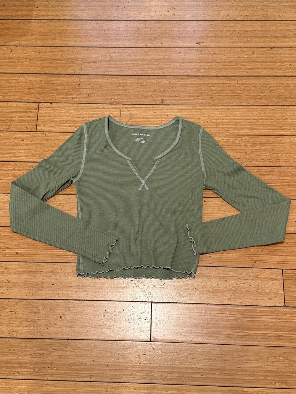 American Eagle Outfitters Olive Green Thermal weave Long-Sleeve Crop Top